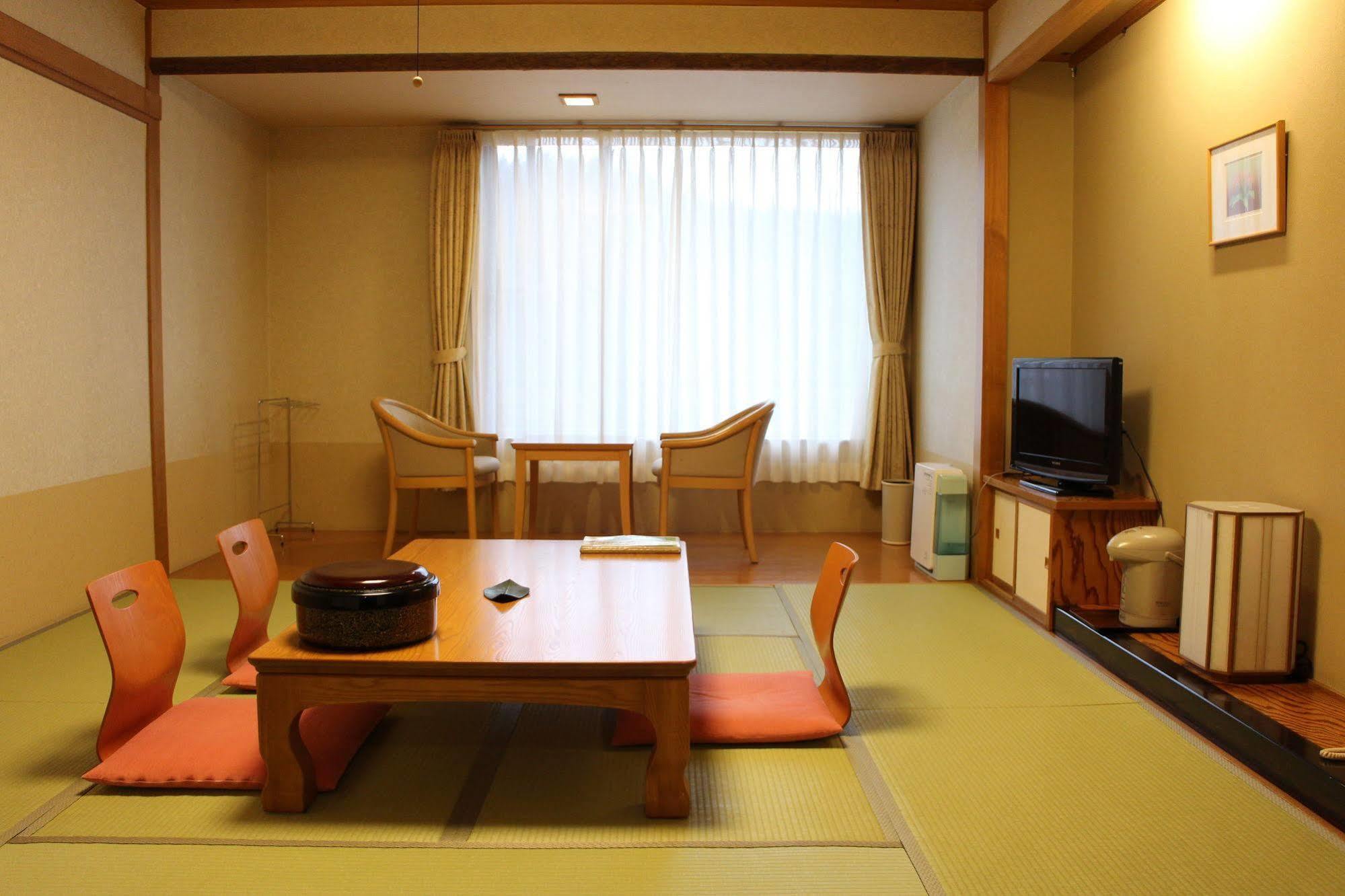 湯元　白金温泉　ホテル 美瑛町 エクステリア 写真